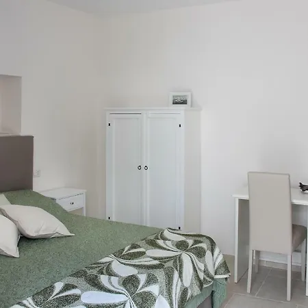 Casa La Torre 게스트하우스 4*